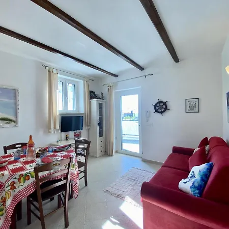 Holidaycasa Mike - Con Terrazzo Vista Mare Sperlonga