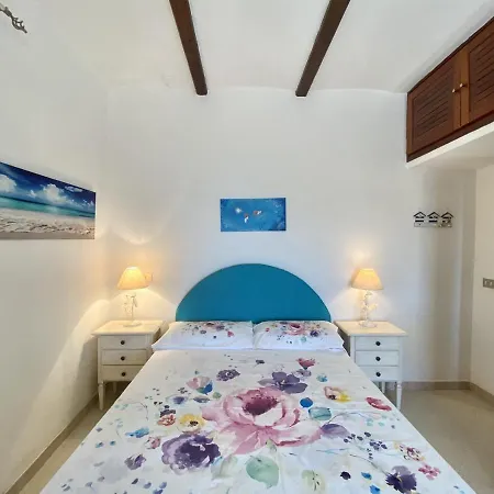 Apartment Holidaycasa Mike - Con Terrazzo Vista Mare