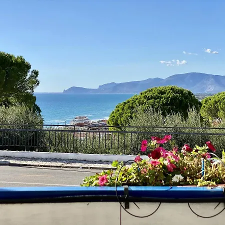 Holidaycasa Mike - Con Terrazzo Vista Mare *